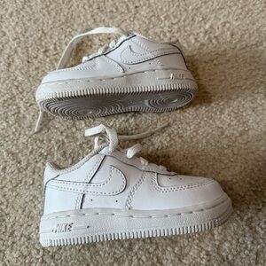 Nike Classic Air Force 1 Low Kids Sneakers